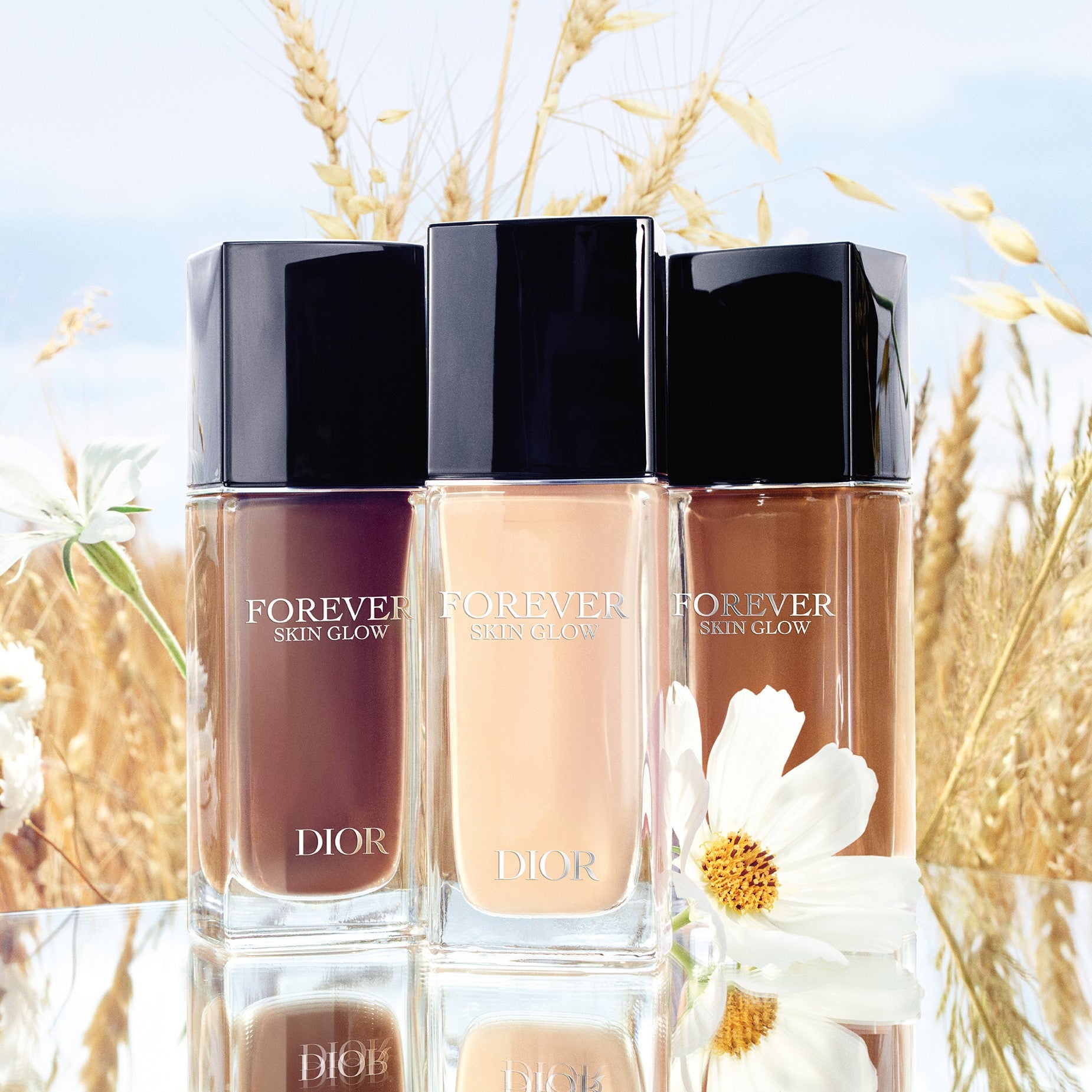 DIOR FOREVER SKIN GLOW | Clean Radiant Foundation - 24h Wear and Hydration